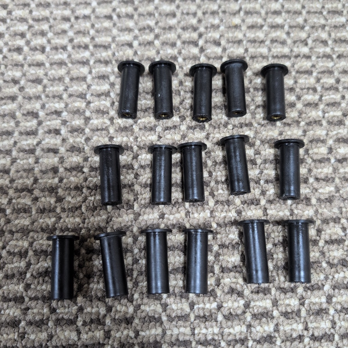 ジャンク品/長期保管品/WAKAI/WN5-16/ウエルナット/M5/ゴム製ナット/黄銅/L26.5/ドリル径9.6/ネジ径5.0mm/適用板厚8~16mm/1P16本入り拍卖