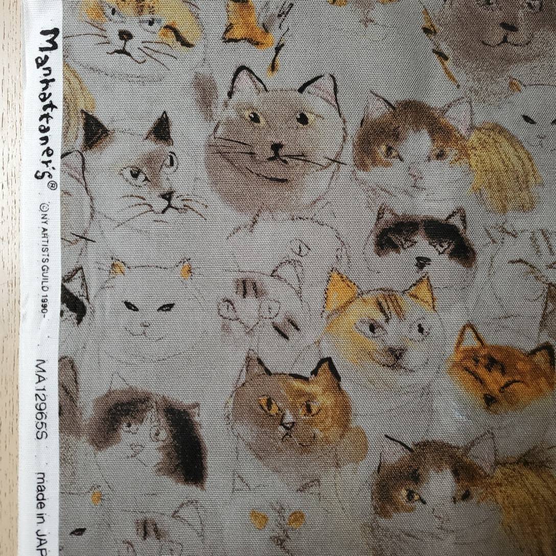 【グレー・生地巾×0.5m】Manhattaner's マンハッタナーズ 【積み上げ猫】猫 ネコ CAT オックス スケッチ 手書き 鉛筆 絵筆 セピア拍卖