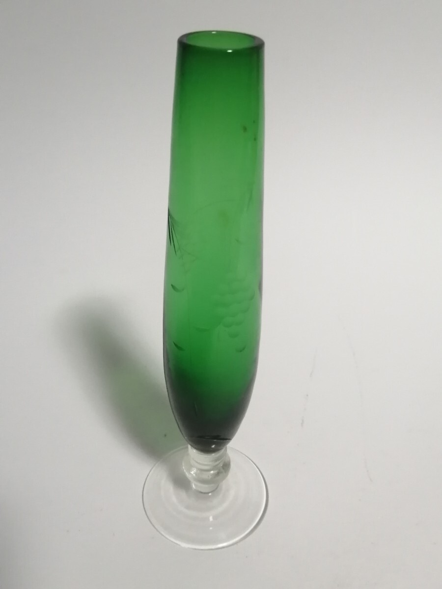 色硝子 切子一輪挿し 昭和40年代 ガラス 色硝子 グラデール 葡萄 花瓶 花器 一輪挿し 87GB2c1拍卖
