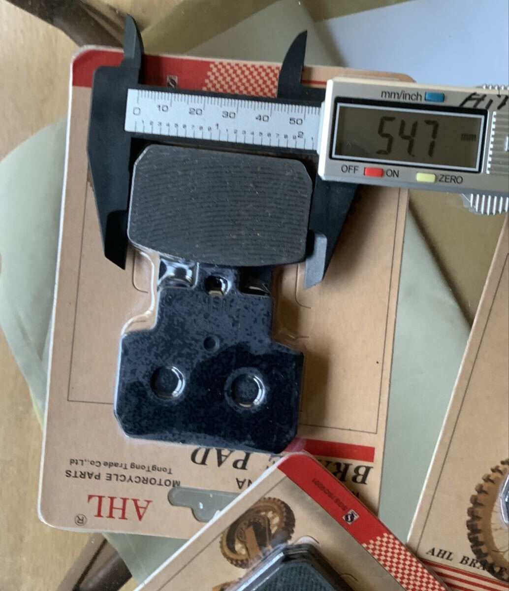 ピアジオ MP3 リア ブレーキパッド piaggio 12インチホイール車用拍卖