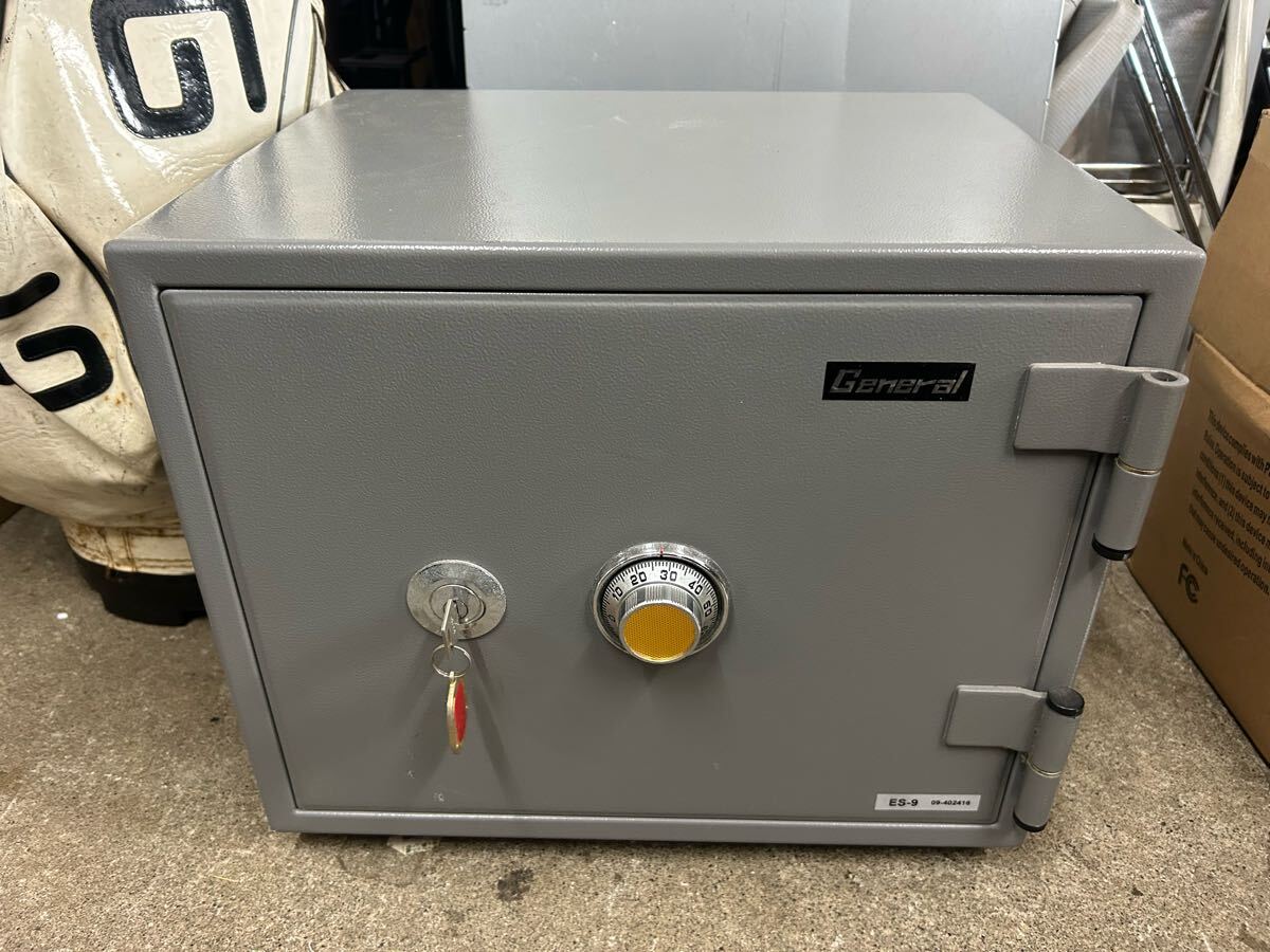 EIKO(エーコー)小型耐火金庫 ダイヤル式 ES-9 中古現状保管品拍卖