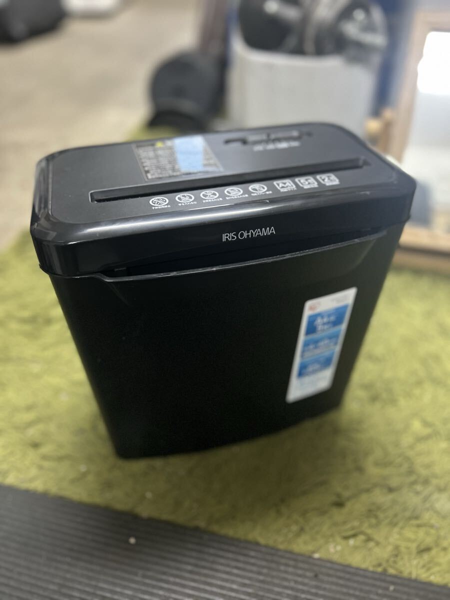 アイリスオーヤマ シュレッダー P5GCX2 ブラック A4サイズ 中古現状保管品拍卖