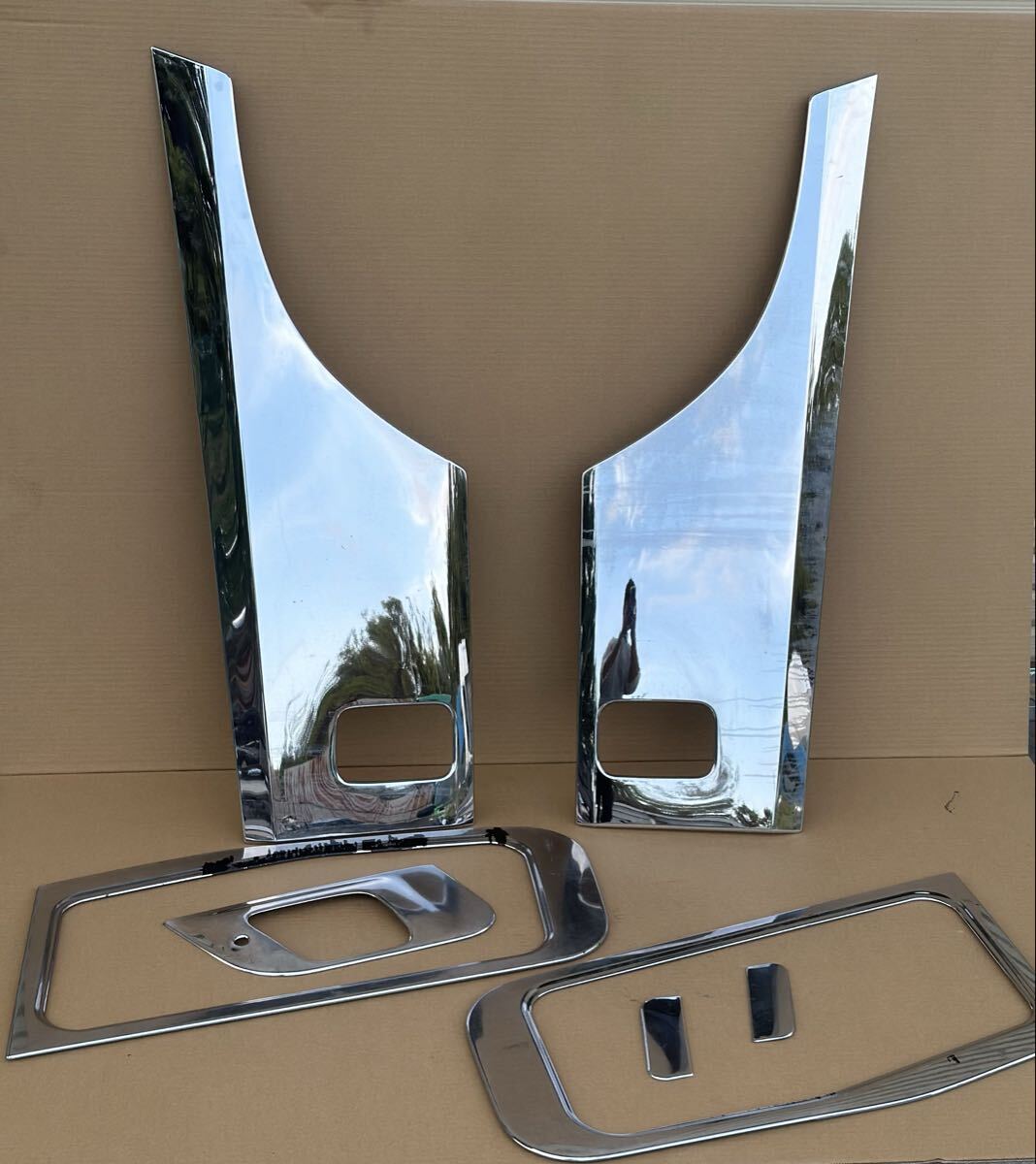 C146 三菱 ふそう スーパーグレート ドア サイド ガーニッシュ パネル クロームメッキ スーパーグレート 左右セット拍卖