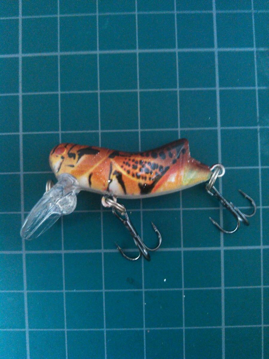 バッタルアー 40mm 3g カラー4 検)B級ルアー レーベル クリックホッパー トラウト ハゼ スモール ブルーギル チヌ 虫パターン Mリグ拍卖