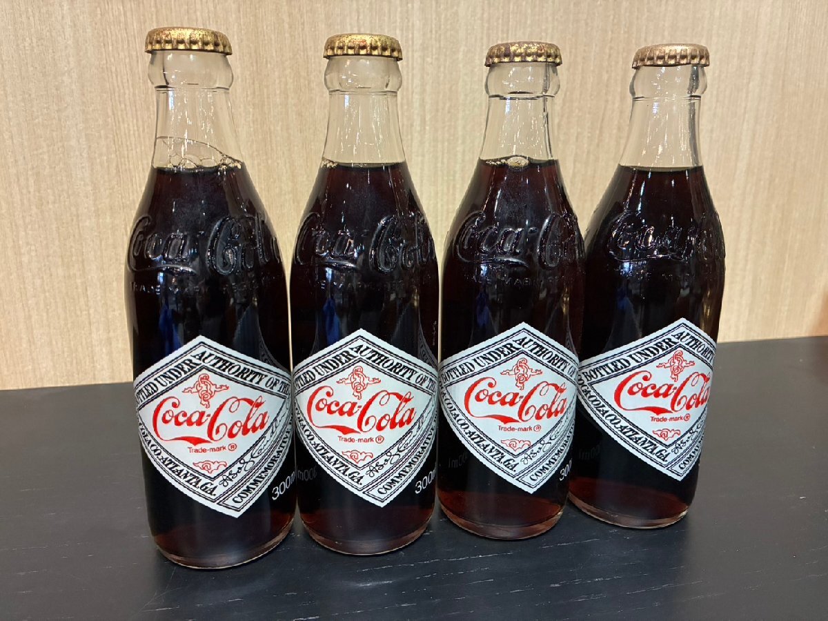 ★希少! 未開栓! ヴィンテージ! Coca-Cola コカ・コーラ 100周年記念 コンツアーボトル 300ml 記念ボトル 4本セット 全長(約)20㎝拍卖