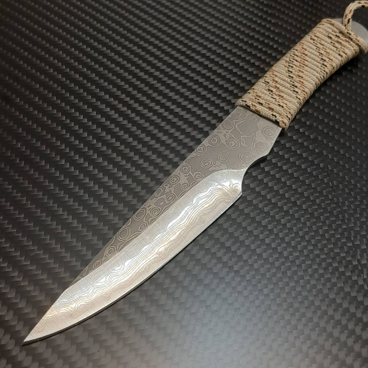 ステンレス鋼 サバイバルナイフ 全長200mm ケース付き ダマスカス模様 ブラウンパラ 拍卖