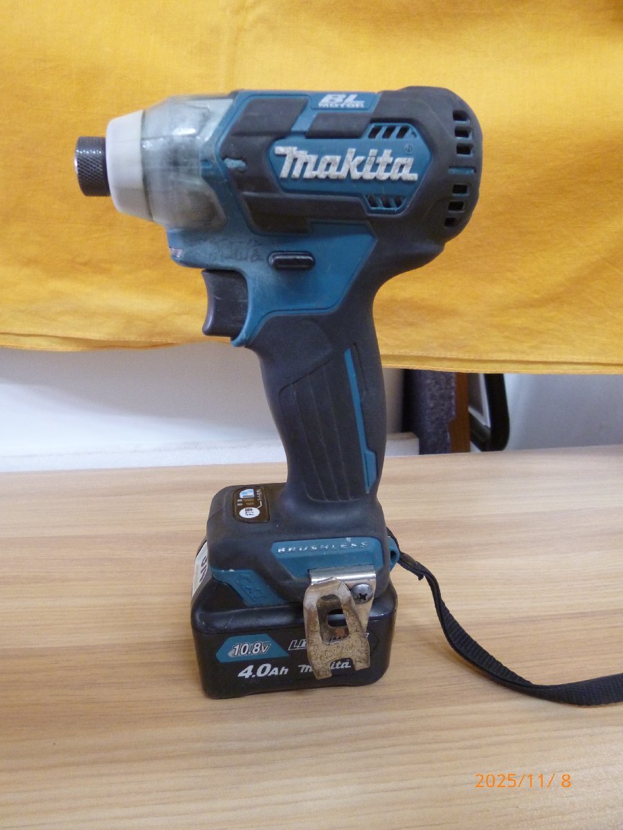 848 makita 充電式インパクトドライバ TD111D拍卖