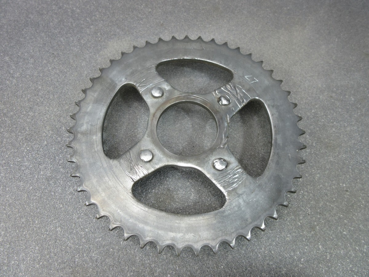 【D2022】ホンダ TL50 リアスプロケット ドリブンスプロケット リアギア 希少!!【茨城発】TL50-101/同梱多いほど送料お得!! bials50 バイ拍卖