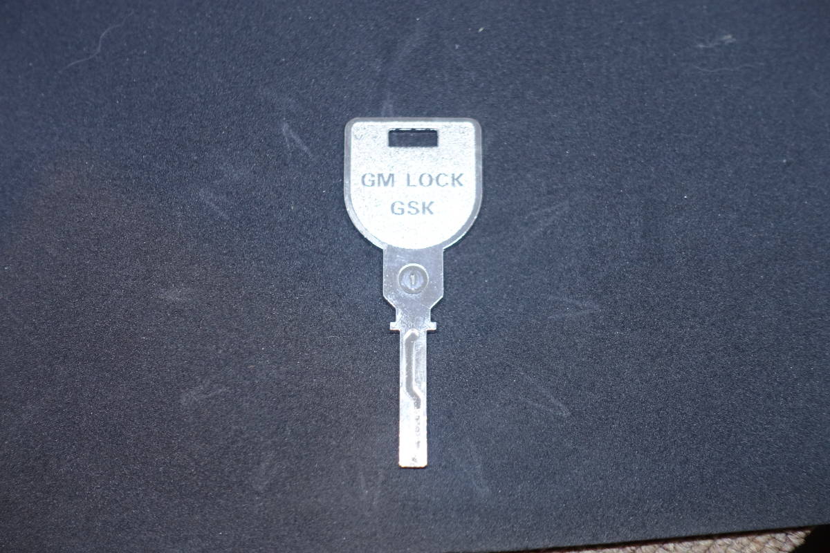 匿名配送!送料無料! GM LOCK GSK 標準キー スロット パチスロ 鍵 ドアキー かぎ カギ 台鍵拍卖