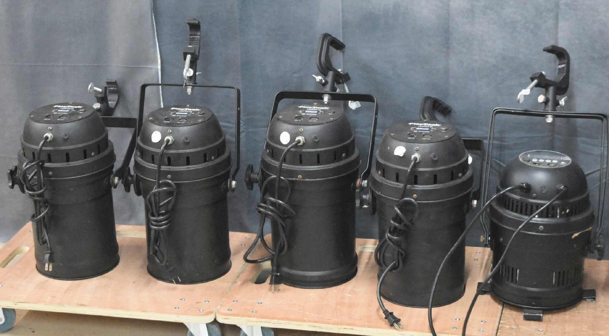 【G】Playtech LEDPAR64 4個セット / ALKALITE LEDパーライト 1個 照明器具 プレイテック / アルカライト 3074926拍卖