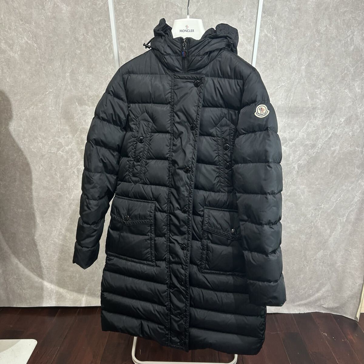 MONCLER モンクレールロングダウンジャケットコート黒00拍卖