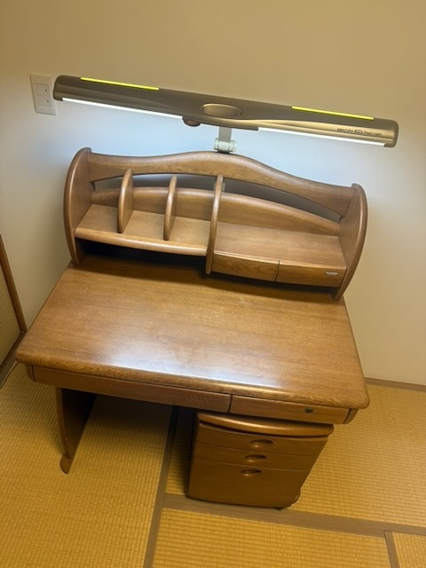 学習机 ヒカリサンデスク 木の机 中古品 お引き取り限定 横浜市拍卖