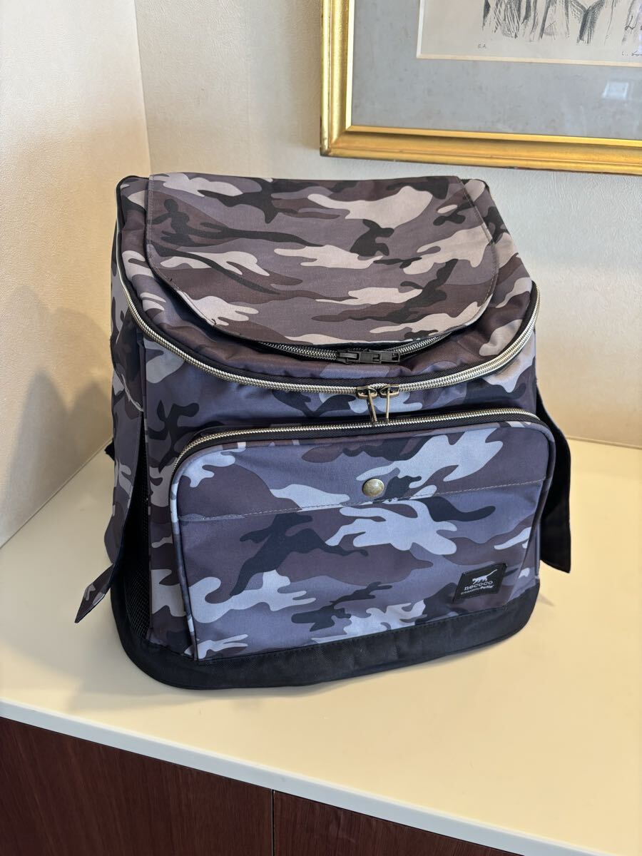 美品 ペット用 キャリーバッグ リュック カモフラ柄 旅行用 小型犬用 猫用拍卖
