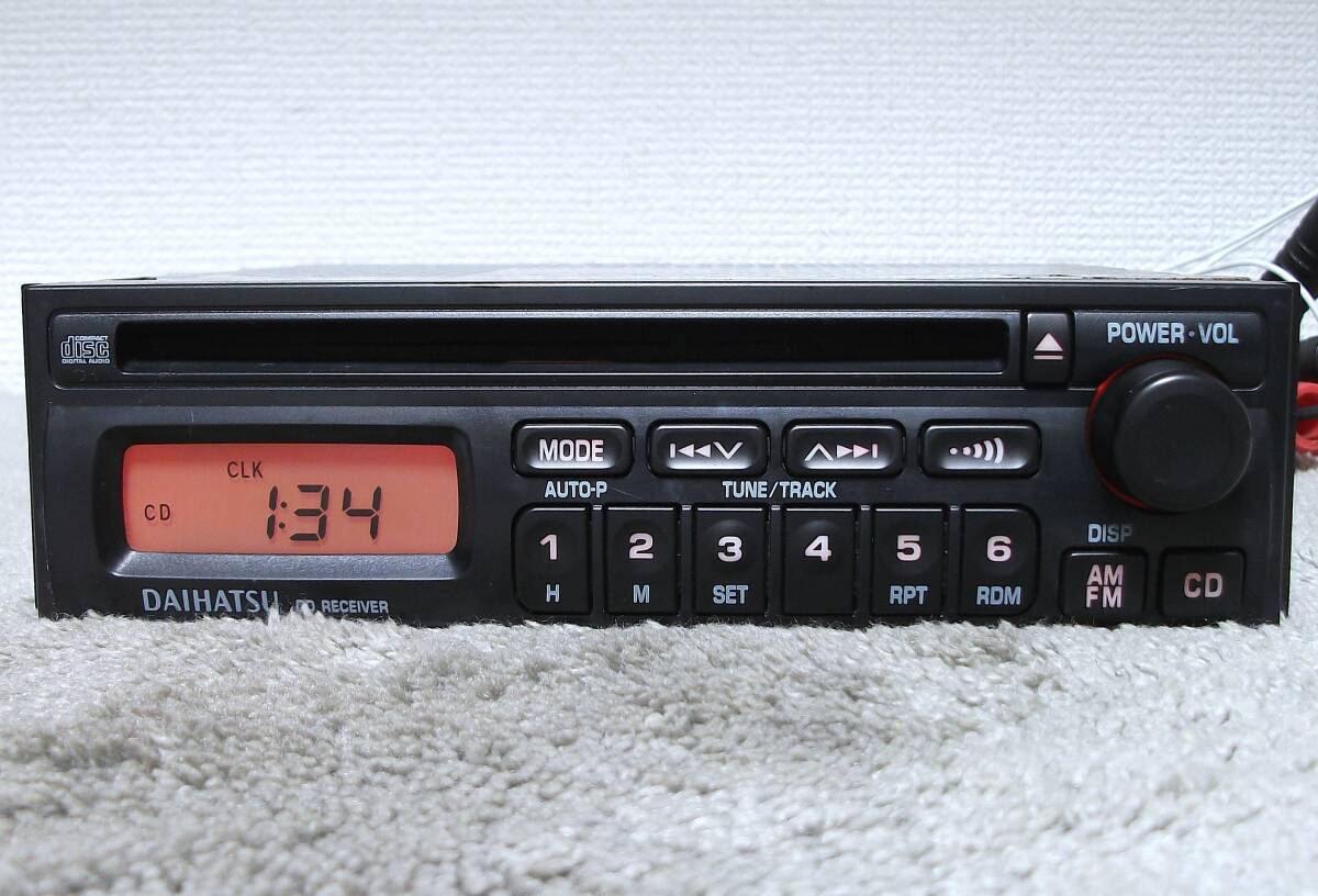 送料無料 ダイハツ 純正 86180-97222 ミラ ムーヴ タント ハイゼット アトレ ー L150S L350S L700S 等 1DIN CD プレーヤー デッキ 中古品拍卖