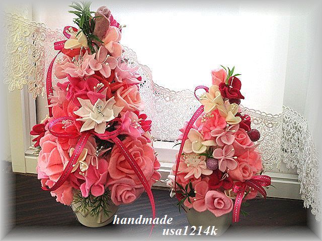 フェルトお花たち♪ツリー2点セット♪ピンク×ピンク♪お花のクリスマスツリー♪卓上ツリー♪薔薇&ガーベラ♪ハンドメイド♪高さ27cm拍卖