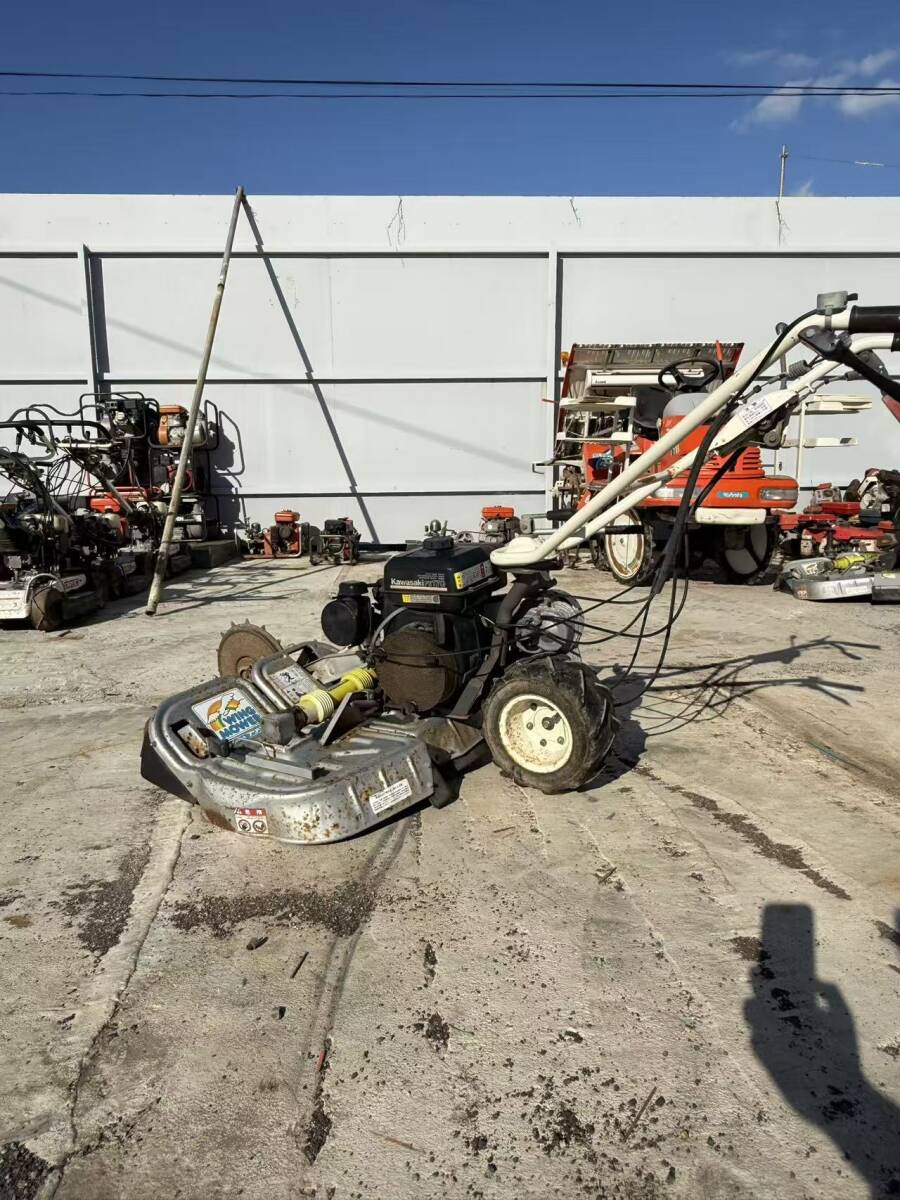 【福岡県みやま市】オーレック ウイングモア WM706 平地/あぜ 二面刈り 自走式草刈機 動作確認済み拍卖