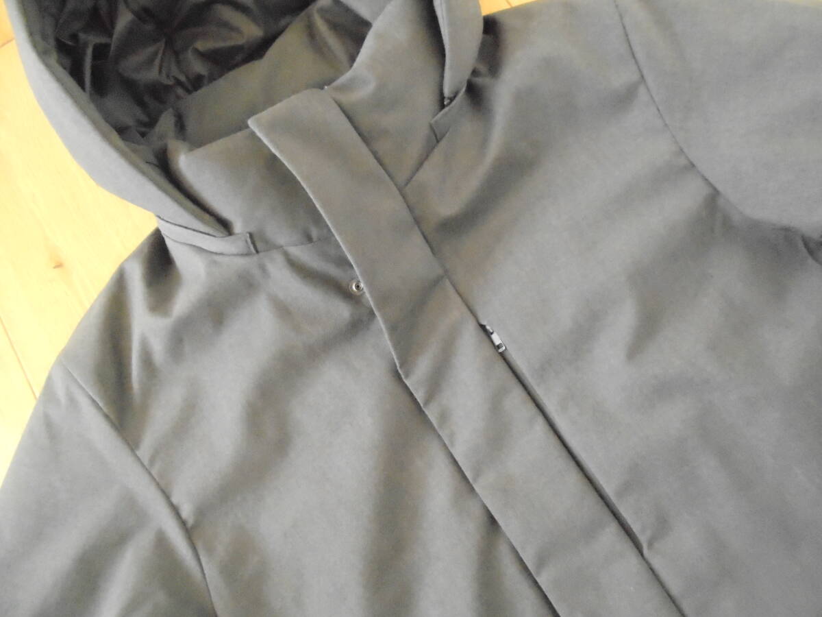 送料無料 ユニクロ UNIQLO 470075 ハイブリッドダウン コート メンズ M ダークグレー フード ジャケット拍卖