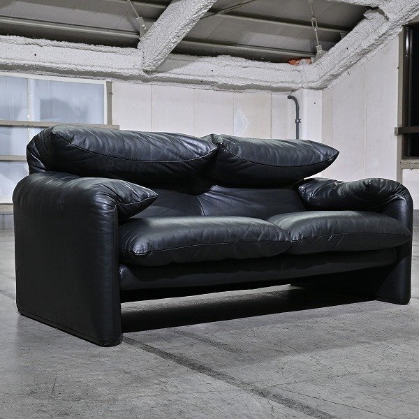 ヴィコ・マジストレッティ「マラルンガ」ラブソファ 本革 2人掛け アーム ハイバック リビング ダイニング デザイナーズ リプロダクト拍卖