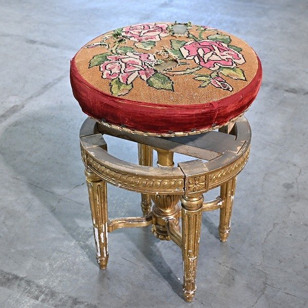 フレンチスタイルビンテージ スツール 花柄 無垢材 クラシカル 木彫り 昇降 サロン リビング 店舗 寝室 玄関 レトロ 椅子_アンティーク拍卖