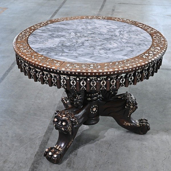 アジアンビンテージ 螺鈿テーブル パドック材 大理石 貝殻 獣脚 彫刻 獅子 ラウンド 丸 円卓 机 作業台 ディスプレイ 飾り棚 装飾 花拍卖