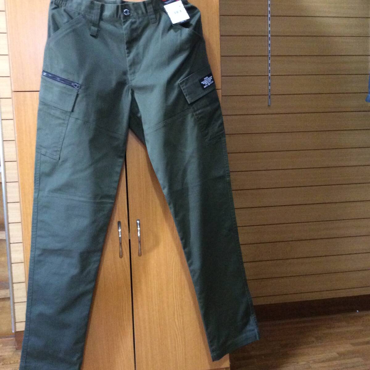 条件付き送料込(定形外郵便・規格外) 未使用 保管品 タグ付き BURTLE バートル 482 カーゴパンツ M (W75~85) ザック ストレッチパンツ拍卖