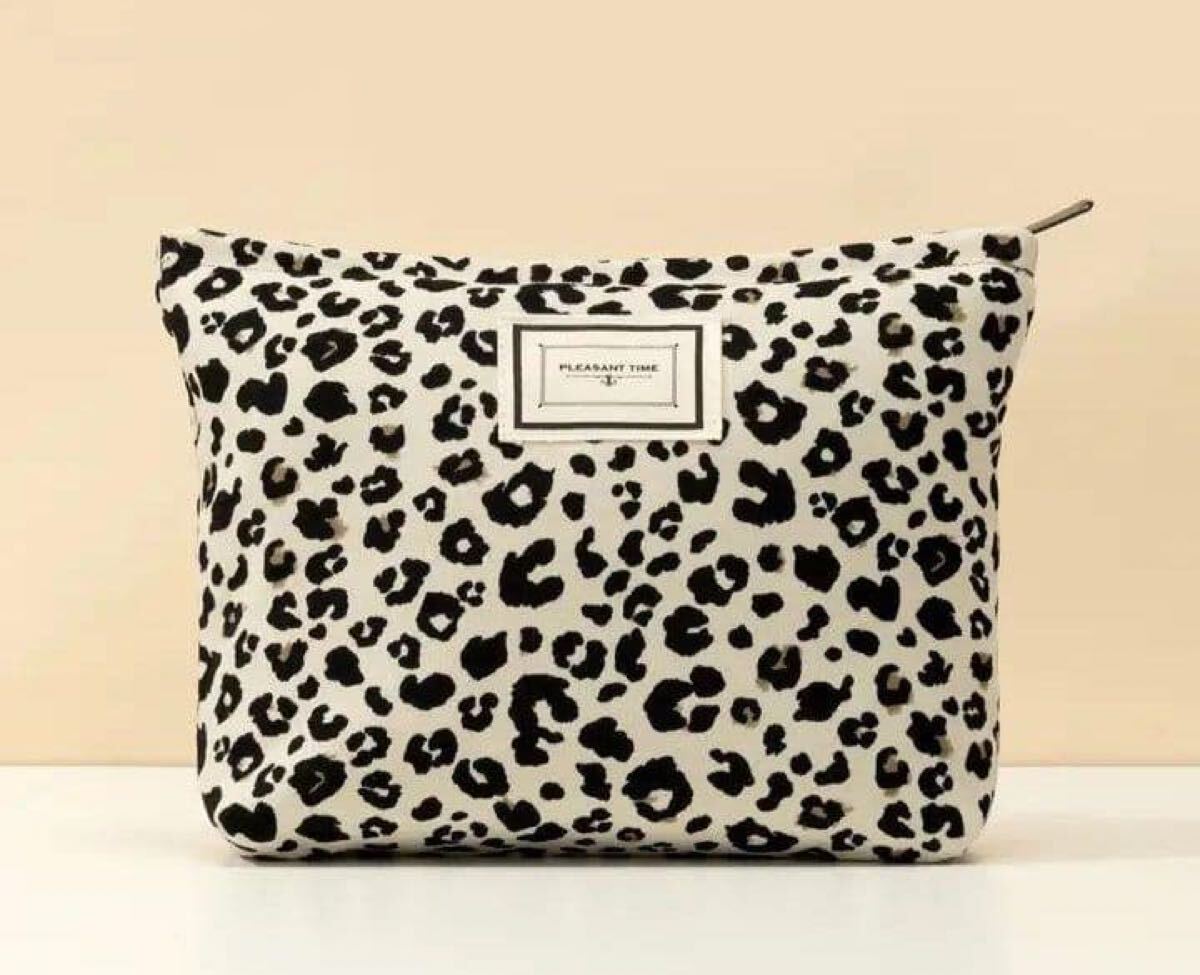 PLEASANT TIME ヒョウ柄 ポーチ レオパード柄拍卖