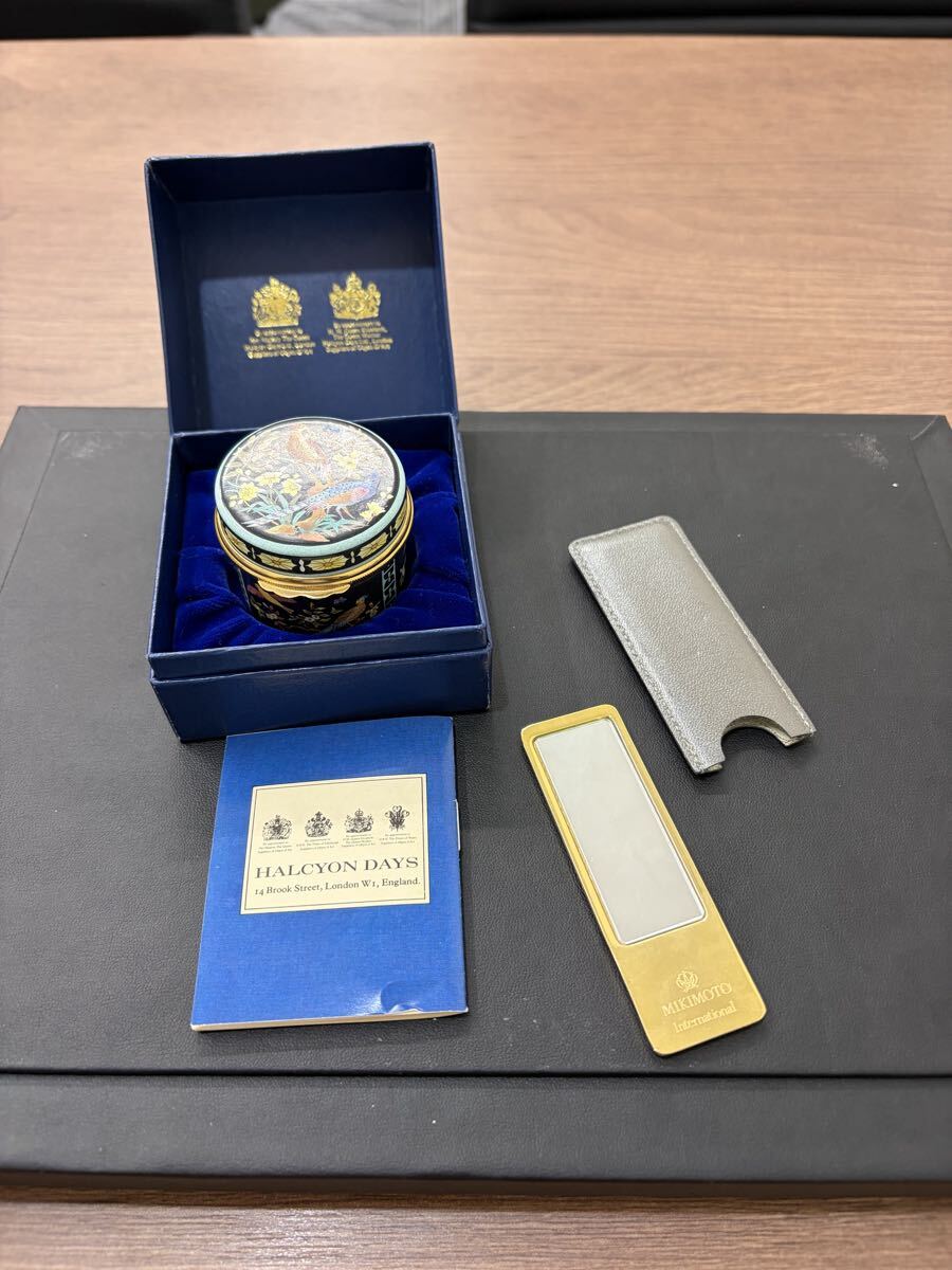 HALCYON DAYS ケース ゴールドカラー 小物入れ ミキモト 金彩 鏡 まとめ拍卖
