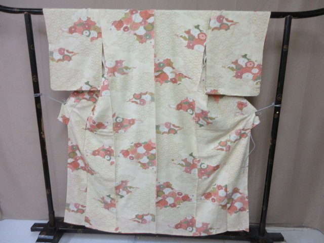 1円 中古 小紋 正絹 着物 縮緬 和服 和服 アンティーク 青海波 雲 菊 草花 お洒落 高級 袷 身丈145cm 裄65cm【夢職】★拍卖