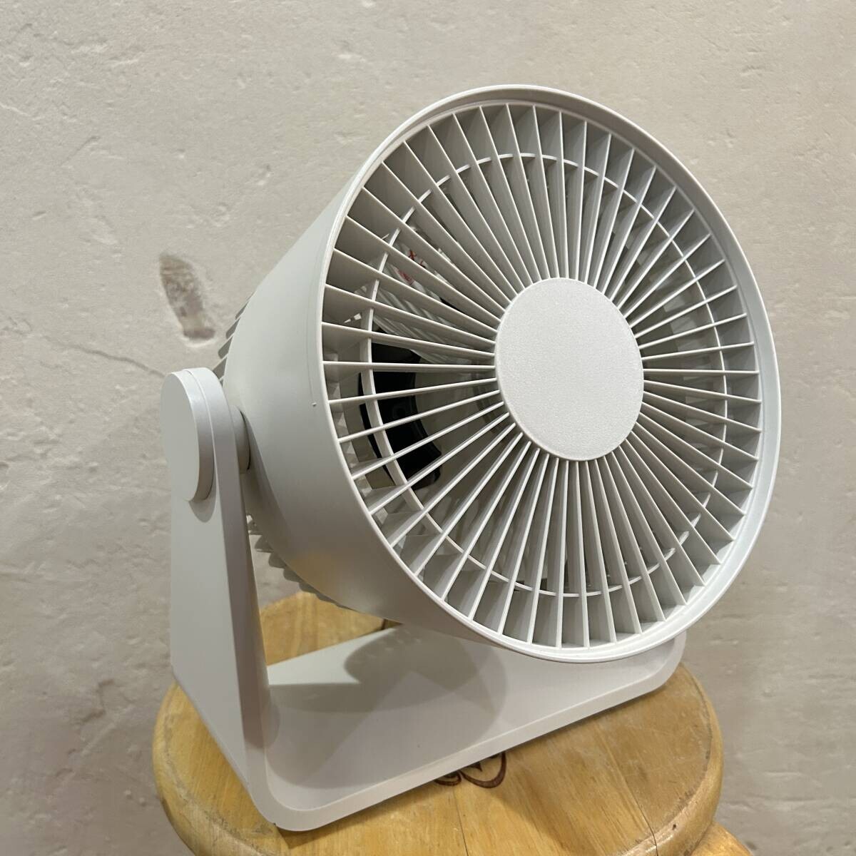 無印良品 サーキュレーター AT-CF18R2-W 18CM 家電 良品計画 ホワイト 調整可能 2016年製 動作OK USED拍卖