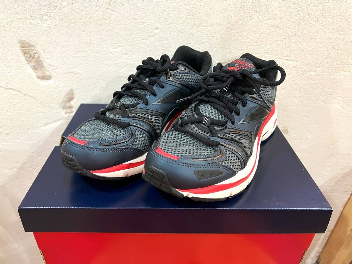 新品同様 Reebox/リーボック PREMIER ROAD PLUS VI プレミアロードプラス ランニングシューズ ダークグレー 24.5㎝ レディース★拍卖