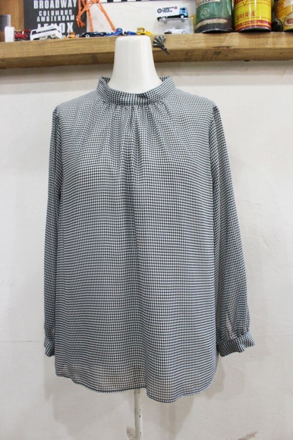 T94★INED/イネド ハウンドトゥースプチハイネックボリュームスリーブトップス レディース 9号 日本製 トップス 千鳥格子柄 美品 ★拍卖