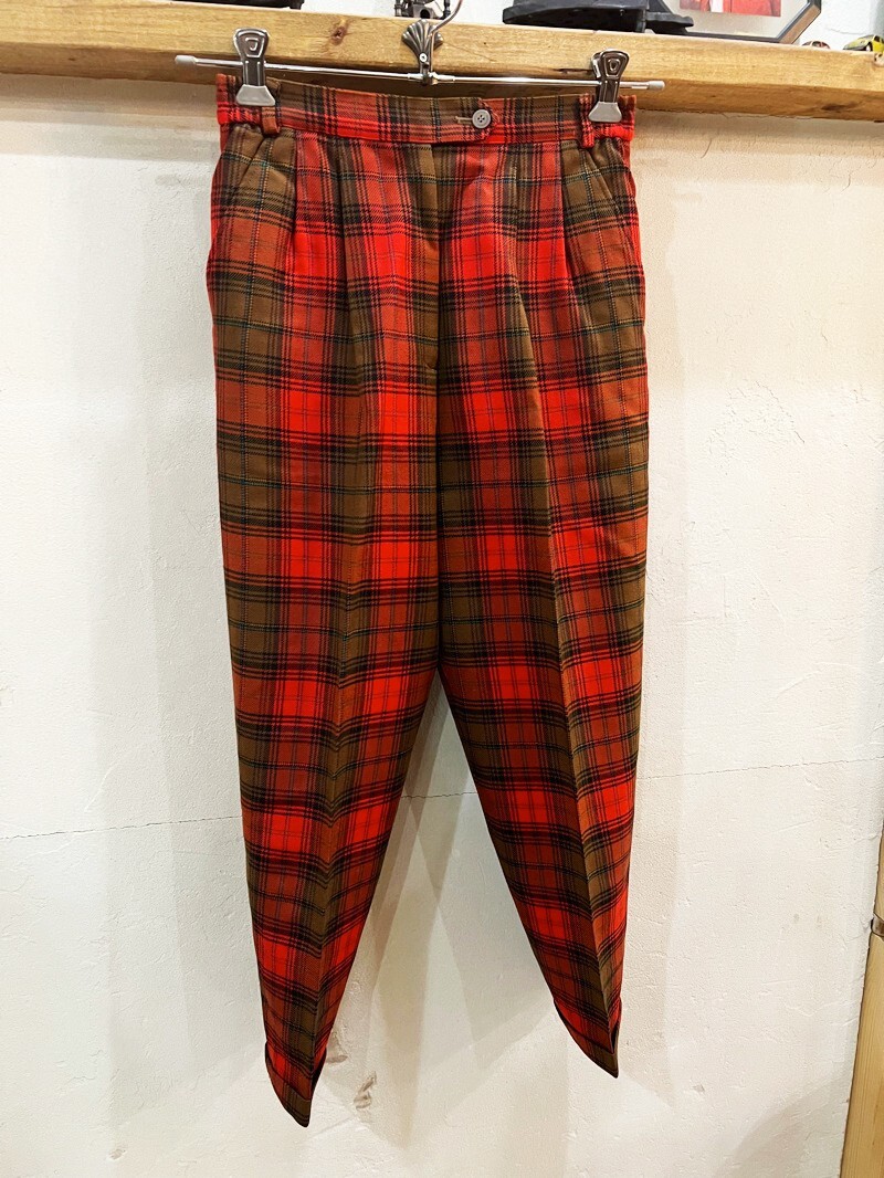 G52★MunsingWear/マンシングウェア ウールセンタータックタータンチェックスラックス レッドブラウン系 レディース スラックス 69★拍卖