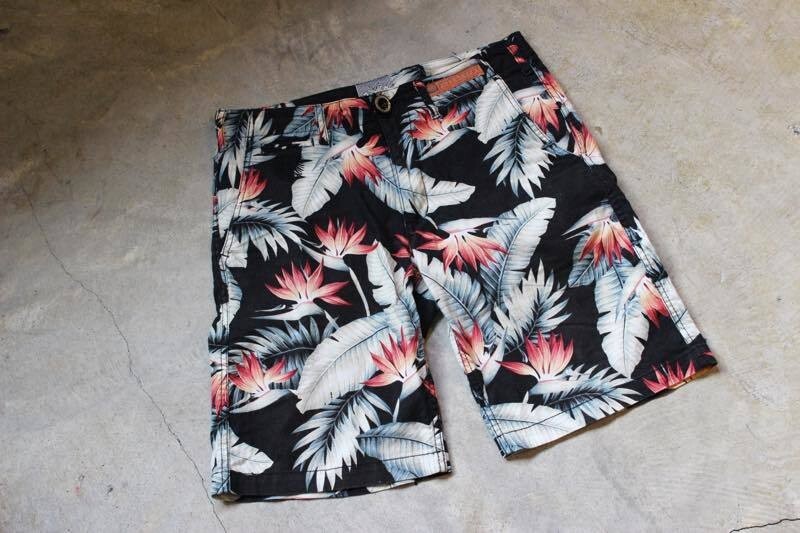 ☆FIVE-O DUPPIES/ファイブオー ダッピーズ ボタニカル柄ハーフパンツ sizeM 黒 メンズ ストリート 古着 used☆拍卖