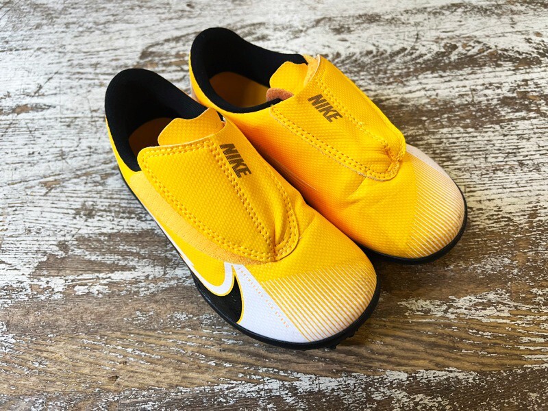 1095★NIKE/ナイキ ヴェイパー 13 クラブ TF PS V ジュニア オレンジ×ホワイト ジュニア フットサルシューズ 17cm ベルクロタイプ拍卖