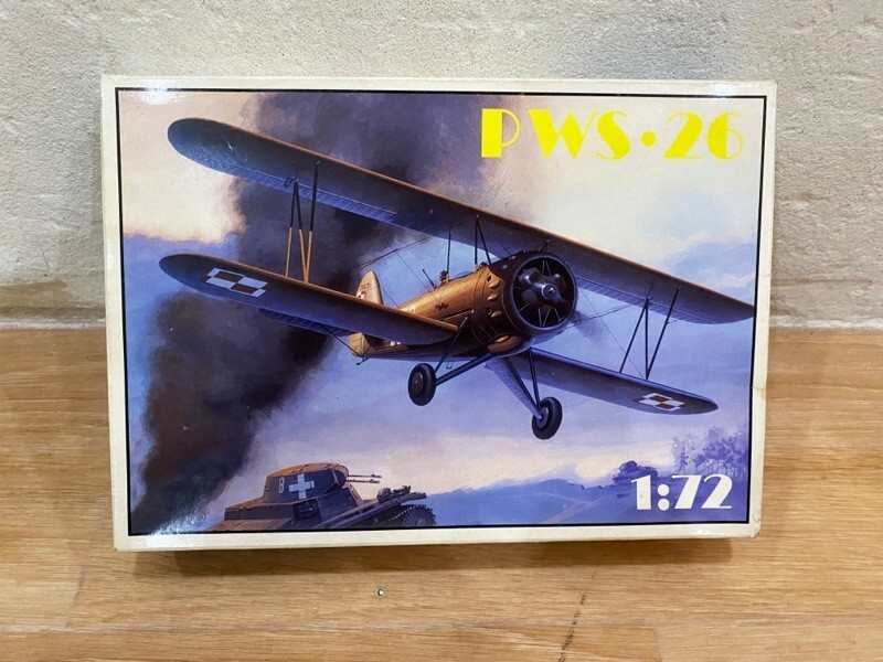未組立☆1/72 PWS-26 航空機 戦闘機 プラモデル 中古☆拍卖