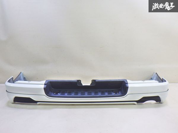 TRD 200系 ハイエース 標準ボディ ナロー リアアンダースポイラー + 純正 ノーマル リアバンパー パール白系 52159-26300 即納 棚2F-C-2拍卖