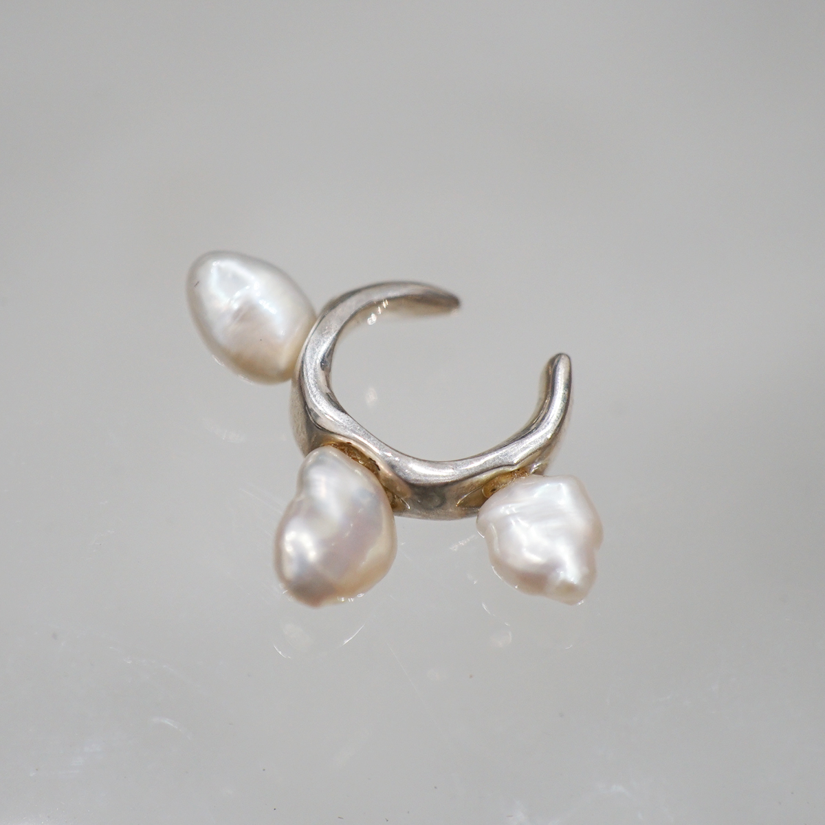 HERNAN HERDEZ Amare Ear Cuff / Sterling Silver / エルナンエルデス シルバー イヤーカフ パール拍卖