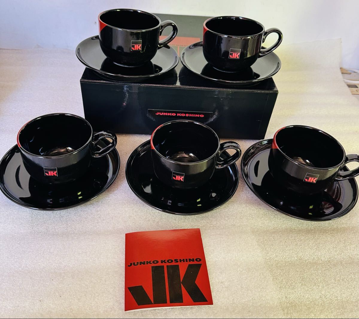 JUNKO KOSHINM ブラック カップ&ソーサー 5客セット【未使用保管品】拍卖