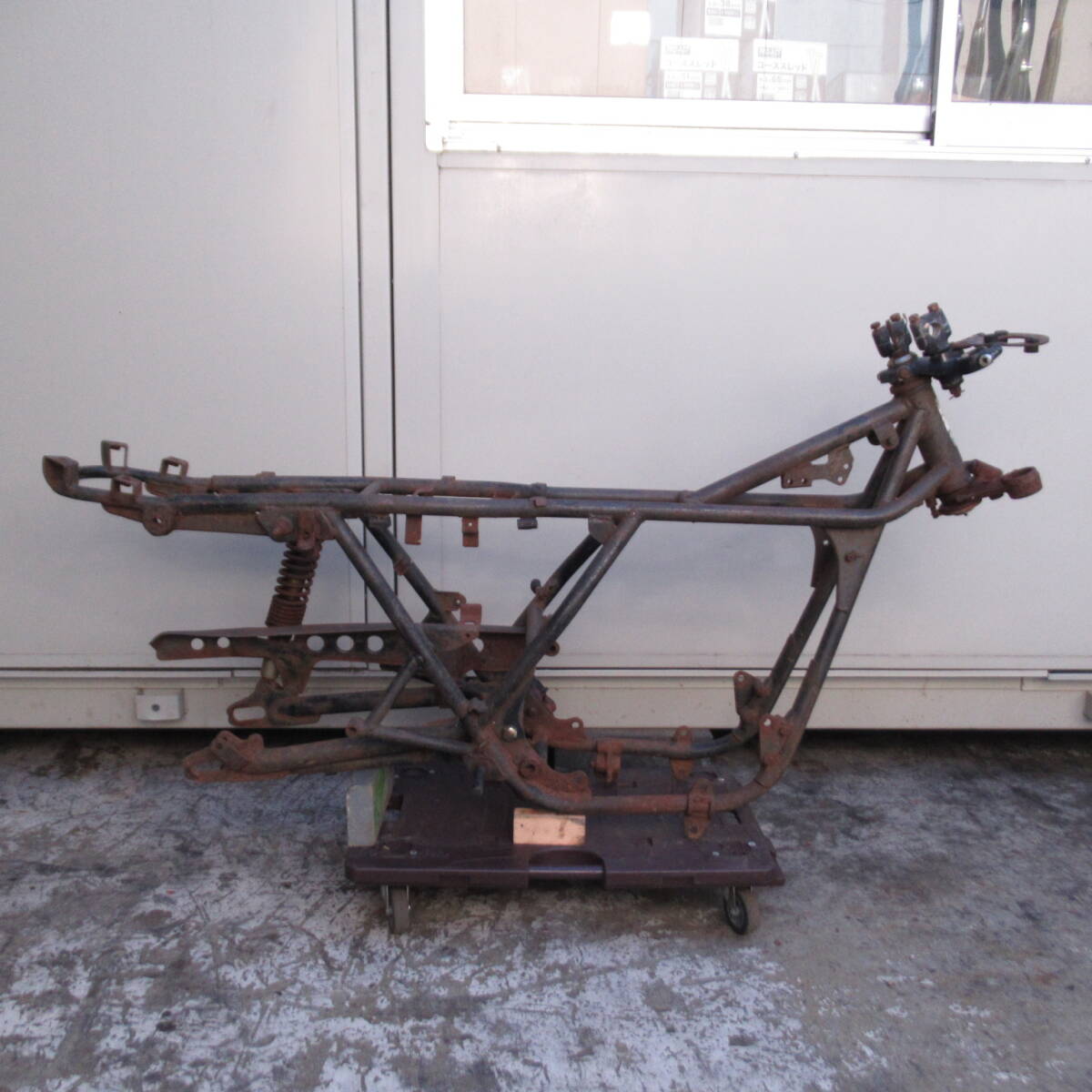 カワサキ 350SS S2 通関書付きメインフレーム ジャンク/レストアベース 国内未登録 当時物【260L】USA-P-555拍卖