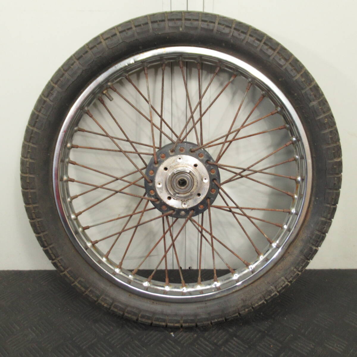 カワサキ 350SS S2 250SS S1 純正 フロントホイール 18×1.60 レストアベース 当時物【160】USA-P-560拍卖