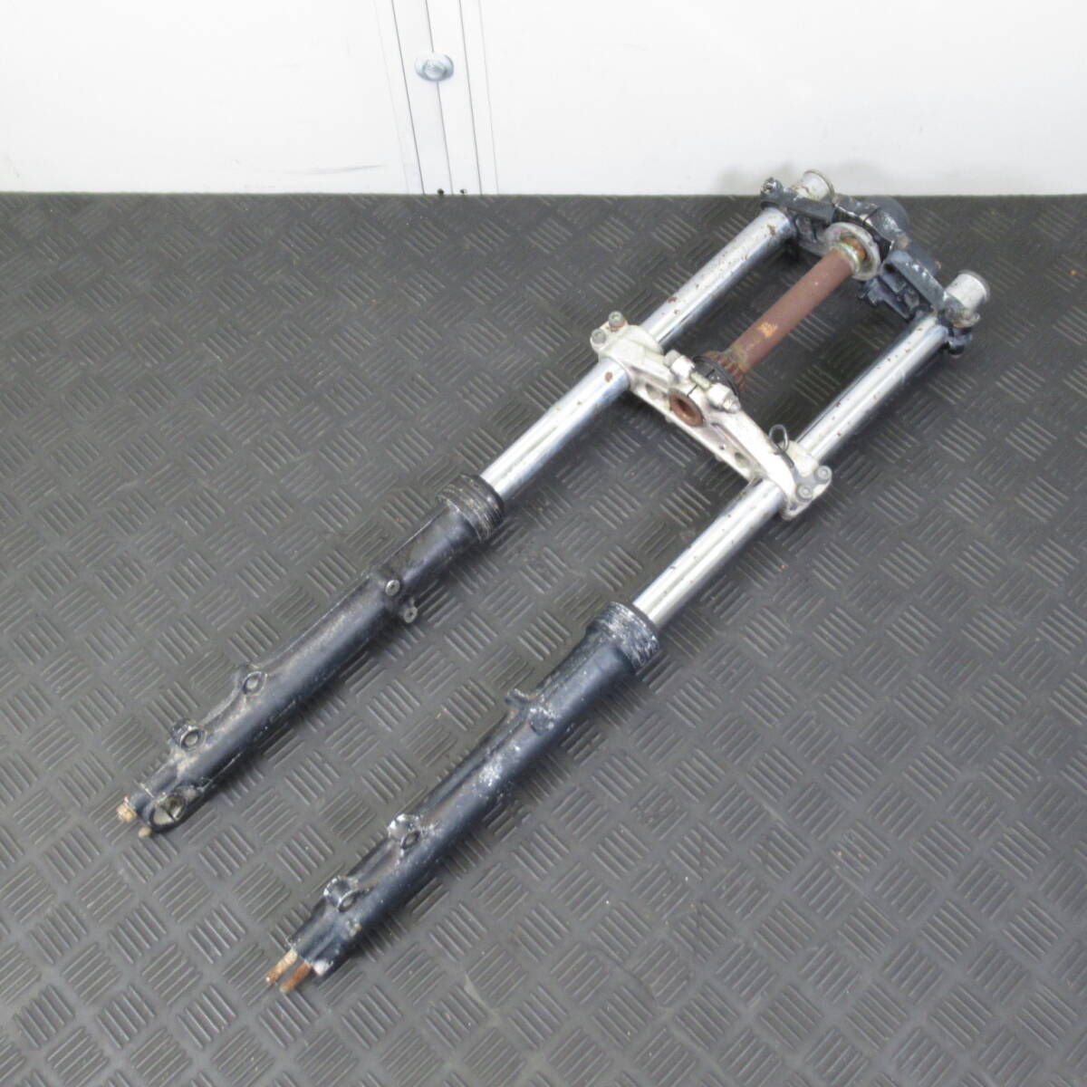 ホンダ CBX1000 CB1 SC03 純正 フロントフォーク φ35 ステム トップブリッジ 三つ又レストアベース 当時物【160】TMI-D-053拍卖