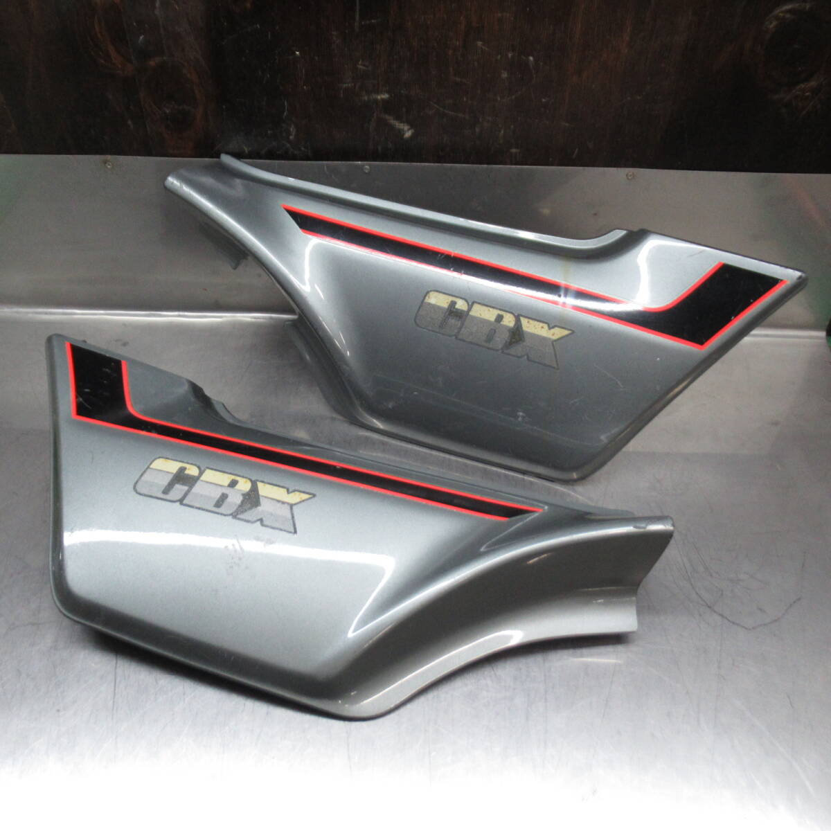 ホンダ CBX1000 SC06 純正 サイドカバー 左右セット 当時物【100】TMI-D-069拍卖