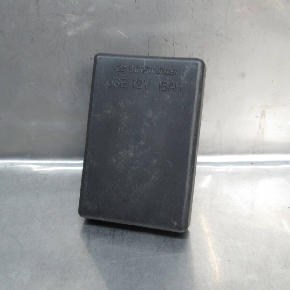 ホンダ CBX1000 純正 バッテリースペーサー 当時物 検)CB1 SC03 SC06【060】TMI-D-123拍卖