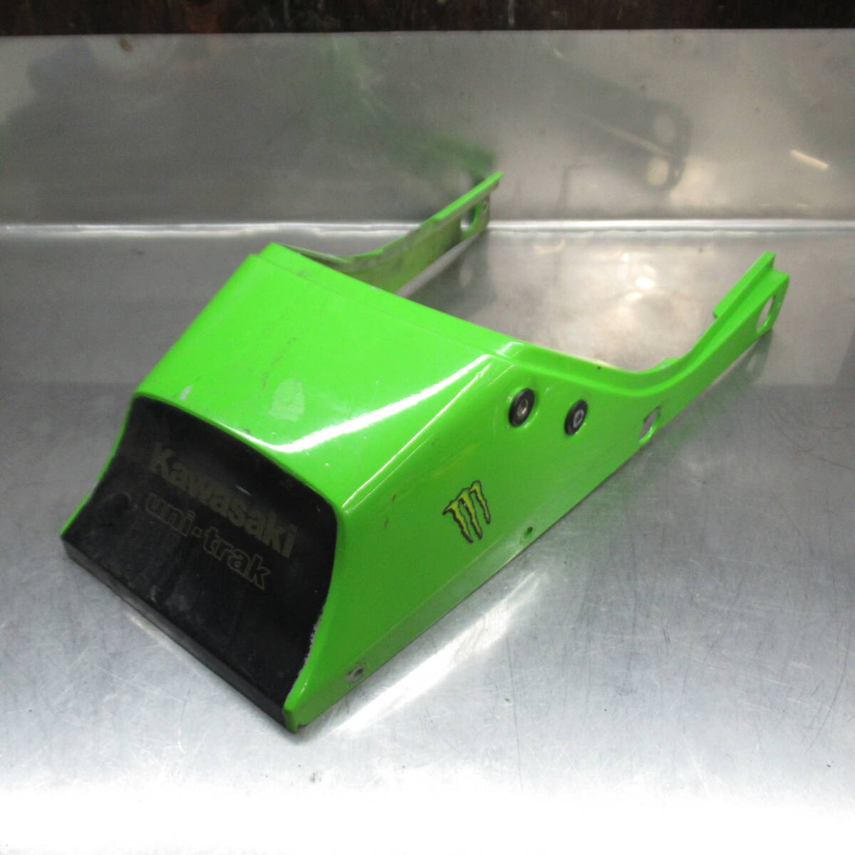 カワサキ GPZ550 GPZ400F 純正 テールカウル シートカウル 当時物【140】 USA-P-651拍卖