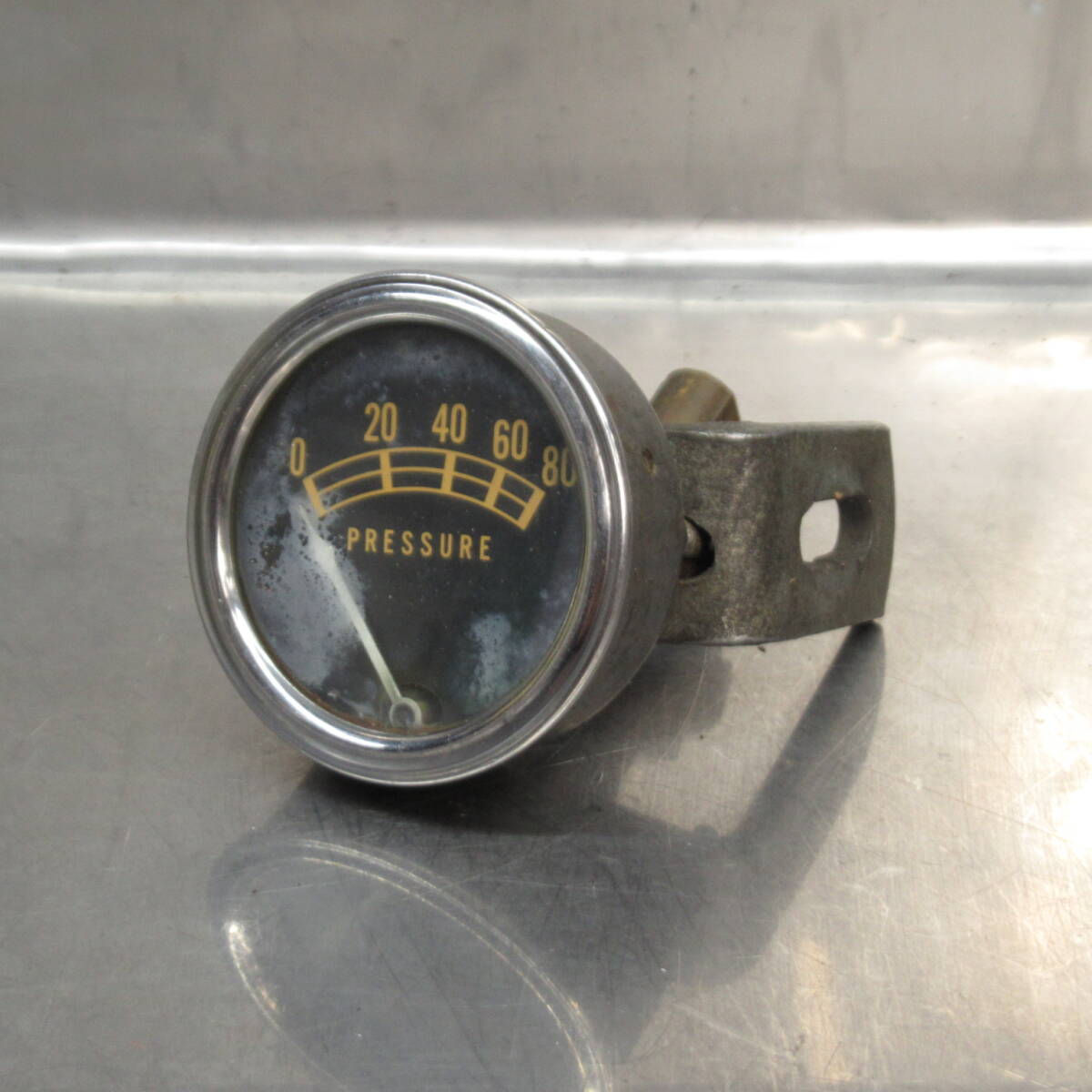 ハーレー ショベル アイアン オイルプレッシャーゲージ 油圧計 当時物 検)スチュワートワーナー ロチェスター Z1 Z2 CB【060】 USA-P-665拍卖