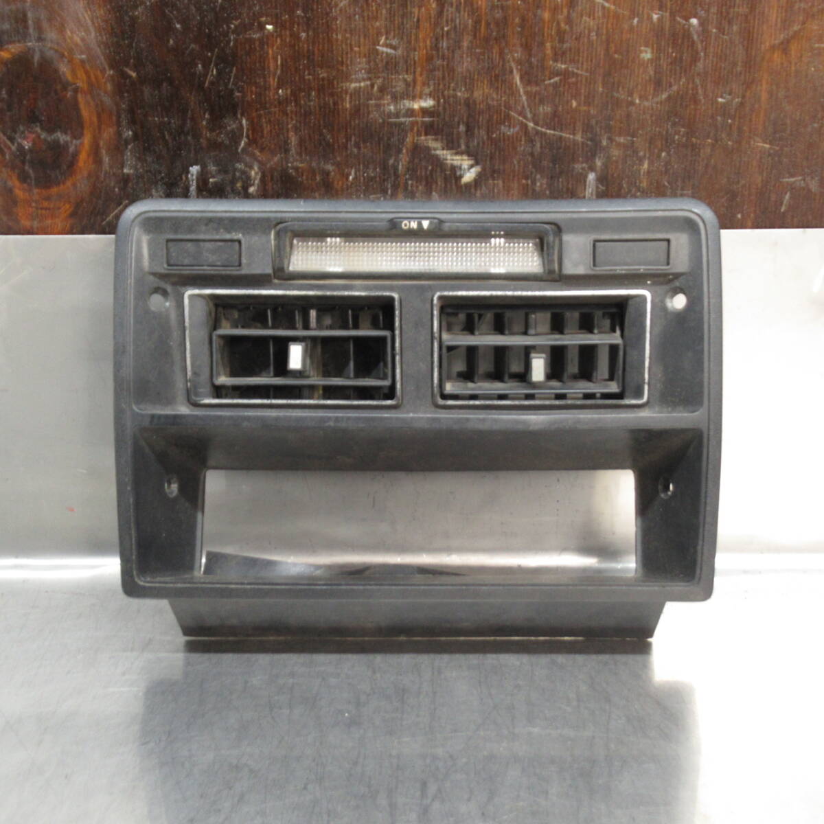 日産 フェアレディZ S30 S31 純正 センターコンソール センターパネル エアコン吹き出し口 当時物【100】USA-P-671拍卖