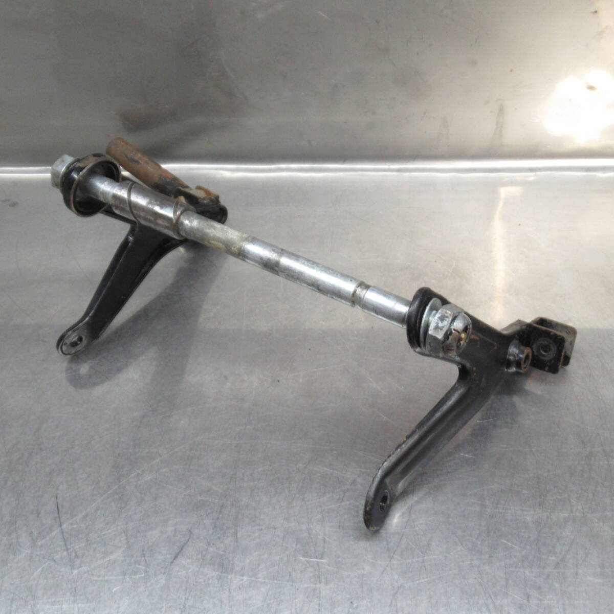 ホンダ CB160 純正 ステッププレート スイングアームピボット 当時物【080】USA-P-676拍卖