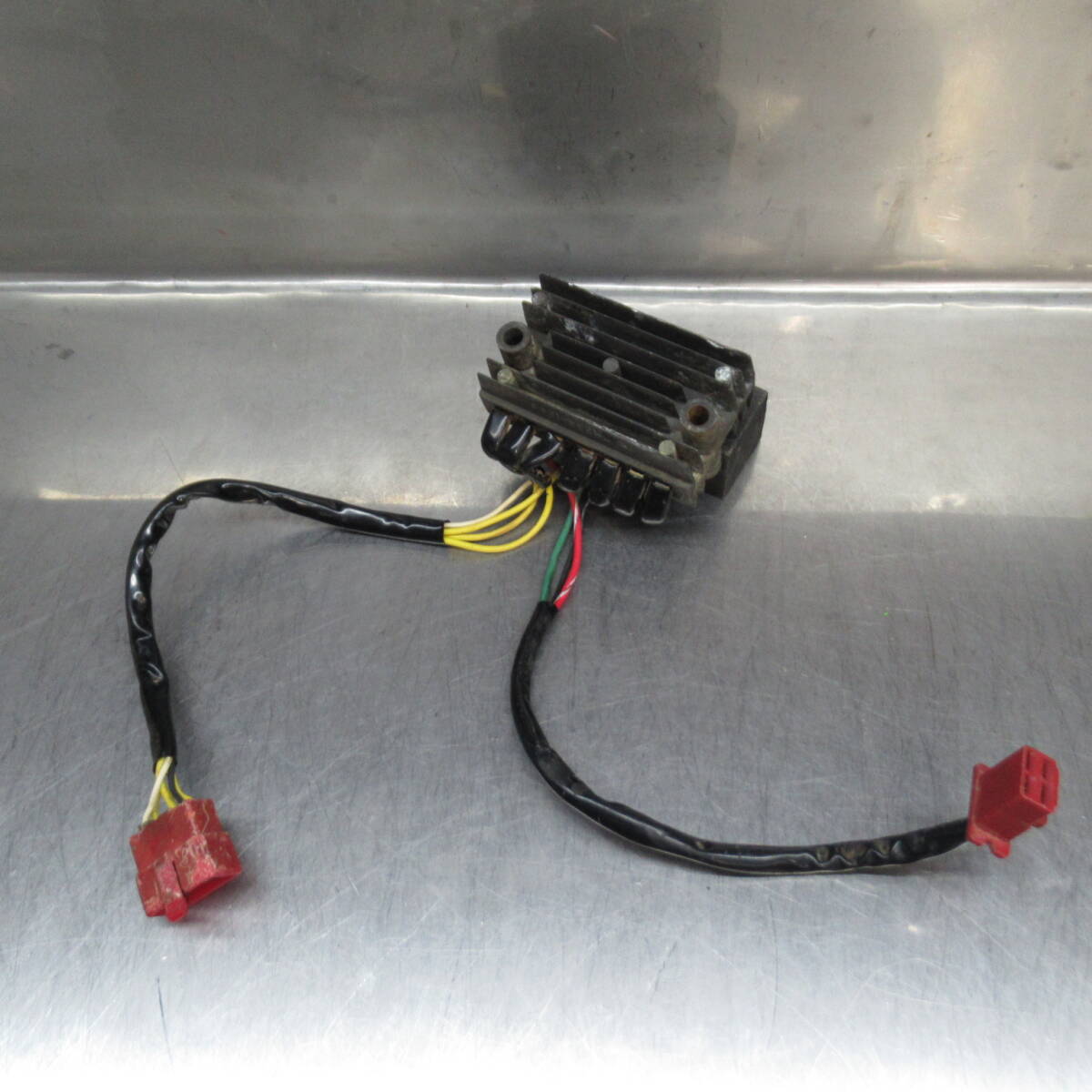 ホンダ CBX1000 CB1 SC03 純正 レギュレーター ジャンク 当時物【060】TMI-D-164拍卖