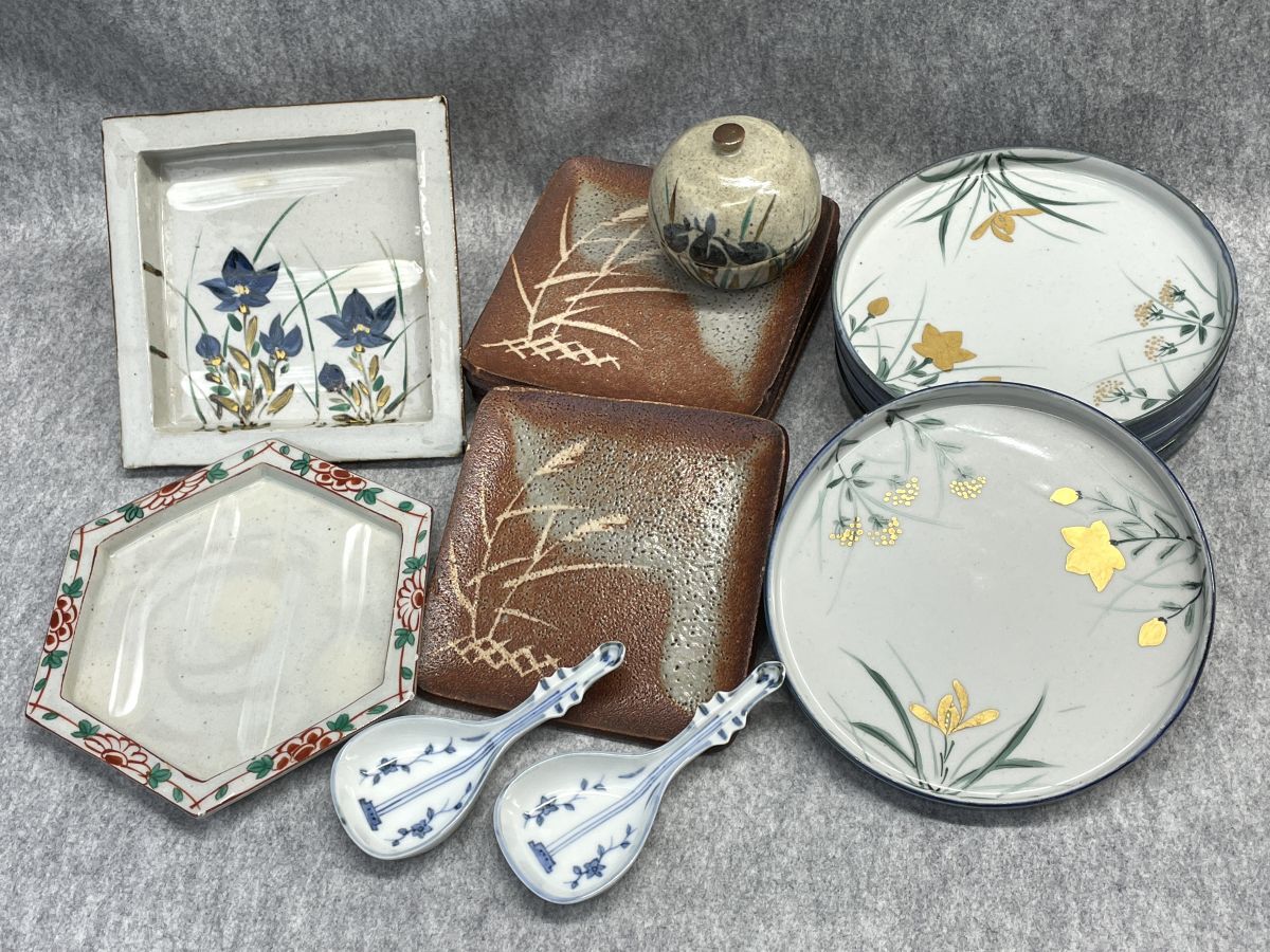 【R871】幸兵衛窯 高級和食器 14点 まとめ売り 角皿/盛皿/丸皿/小物入れなど 陶器製 金彩色絵拍卖