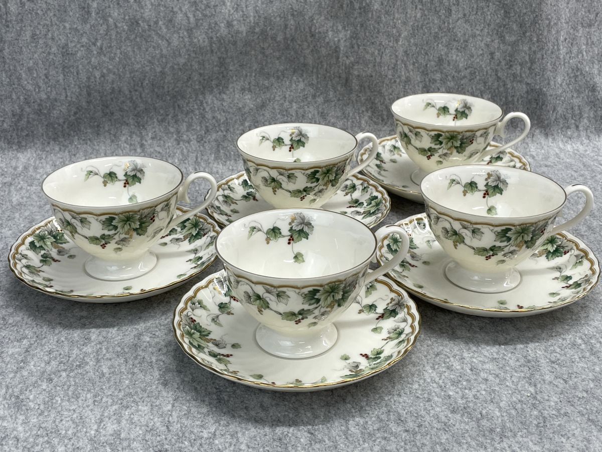 【R884】新品 NARUMI ナルミ カップ&ソーサー ティーカップ 5客セット 陶器製 柄物 高級 洋食器拍卖